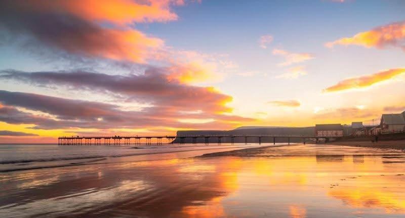 Sea Forever Oceanfront Home Perfectly Saltburn Kültér fotó